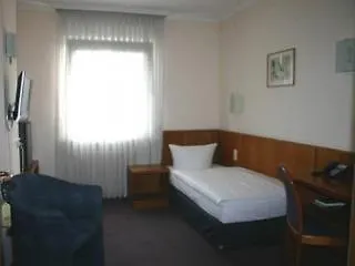 Hotel Niederrad - Self Check In Frankfurt am Main