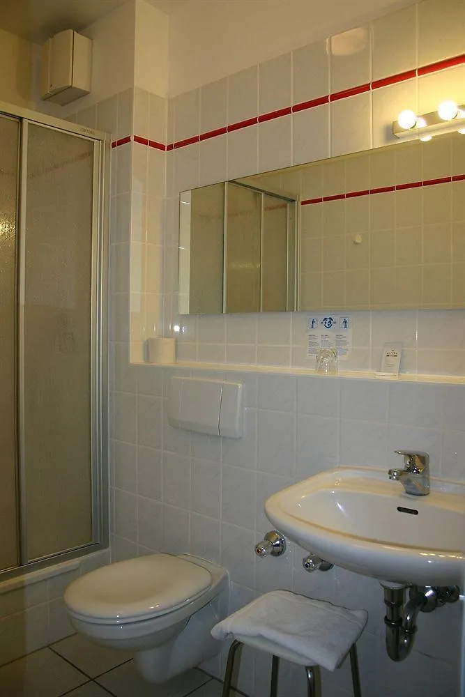 Hotel Niederrad Frankfurt am Main 3*,